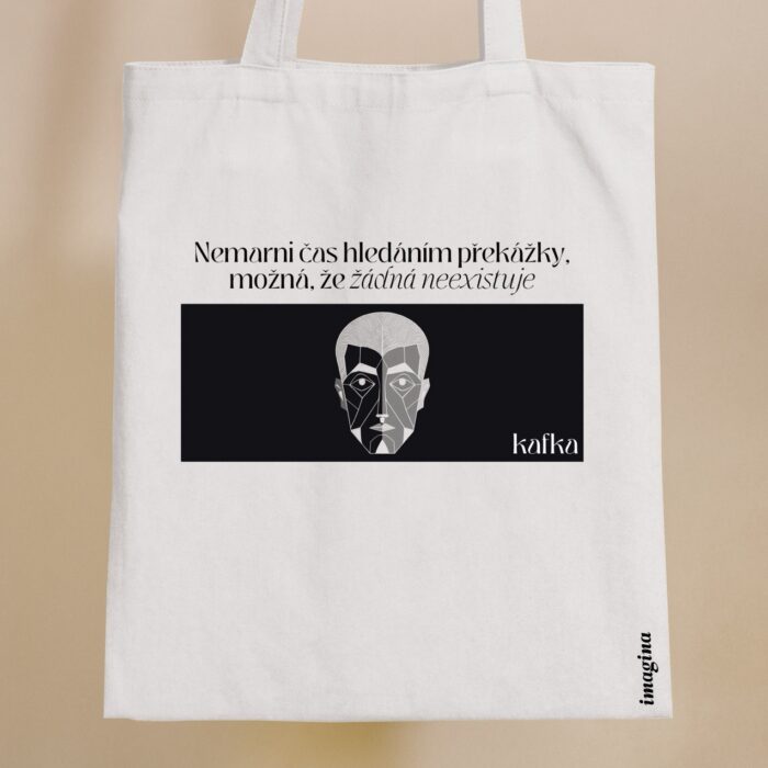 Kafka: Nemarni čas hledáním překážky, možná, že žádná neexistuje bílá plátěnka